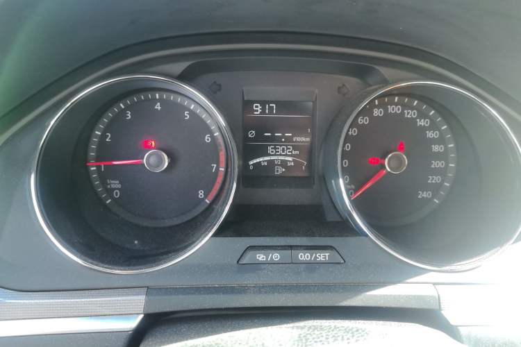 Used Volkswagen Bora 2019 Bora Legend 1.5L Manual Fashion Edition China VI Standard Odometer Close Up