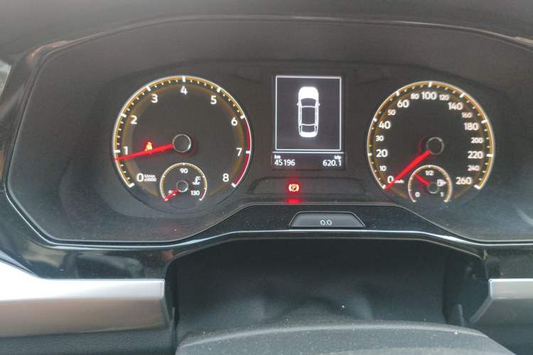 Used Volkswagen Bora 2019 1.5L Automatic Fashion Model Odometer Close Up