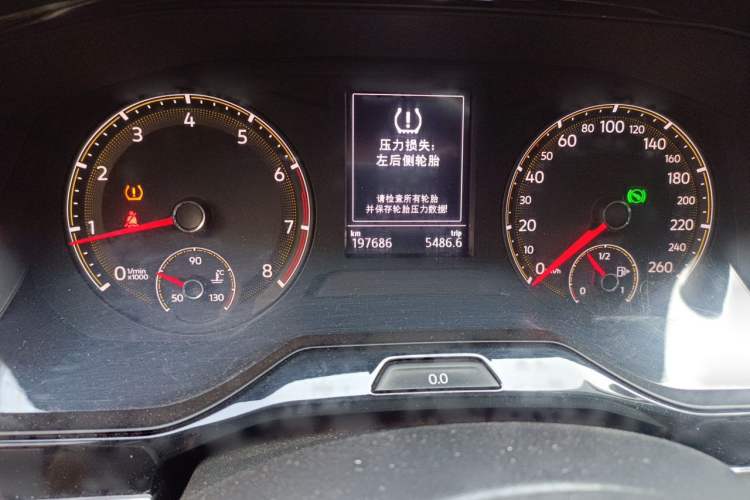 Used Volkswagen Bora 2019 1.5L Automatic Fashion Model Odometer Close Up