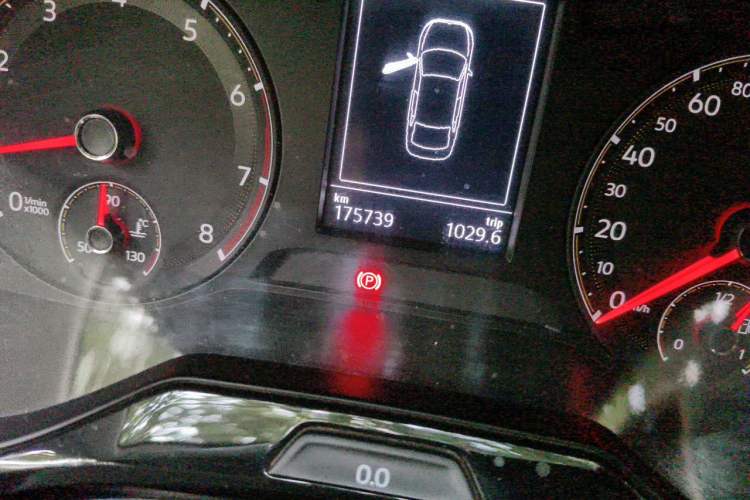 Used Volkswagen Bora 2019 1.5L Automatic Fashion Model Odometer Close Up
