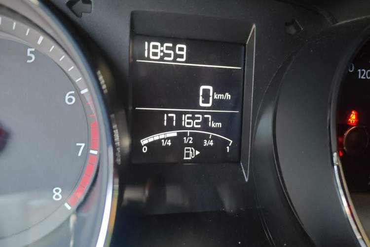 Used Volkswagen Bora 2019 Bora Legend 1.5L Manual Fashion Edition China VI Standard Odometer Close Up