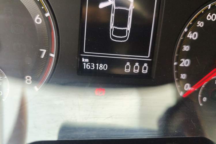 Used Volkswagen Bora 2019 1.5L Manual Comfort Version Odometer Close Up