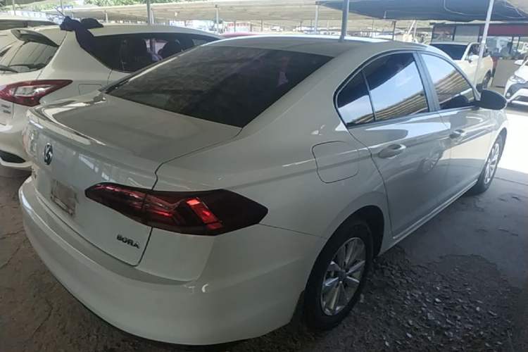 Used Volkswagen Bora 2019 Revised Version 1.5L Manual Fashion Edition China VI Standard Rear Right 45 Deg