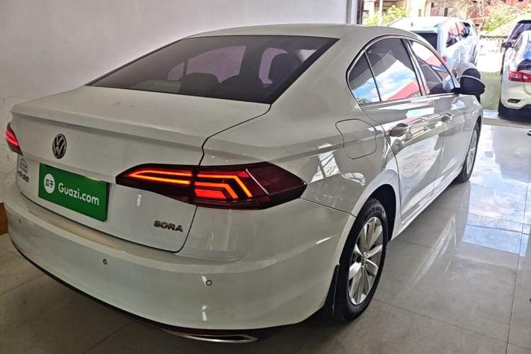 Used Volkswagen Bora 2019 1.5L Automatic Elite Version Rear Right 45 Deg