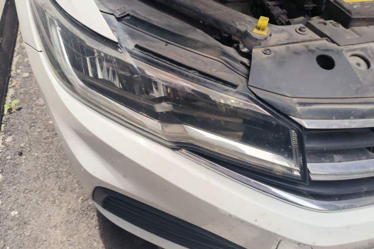 Used Volkswagen Bora 2019 1.5L Automatic Fashion Model Right Front Headlight