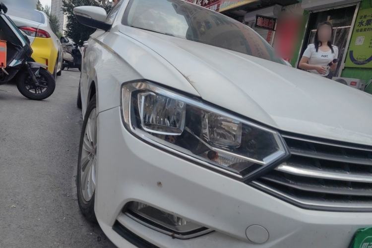 Used Volkswagen Bora 2019 Facelift Bora·Legend 1.5L Automatic Fashion Edition China VI Standard Right Front Headlight