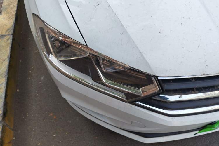 Used Volkswagen Bora 2019 Bora·Legend 1.5L Automatic Fashion Edition China VI Standard Right Front Headlight