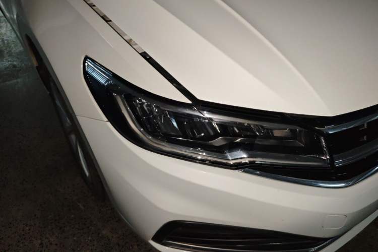 Used Volkswagen Bora 2019 1.5L Automatic Comfort Model Right Front Headlight