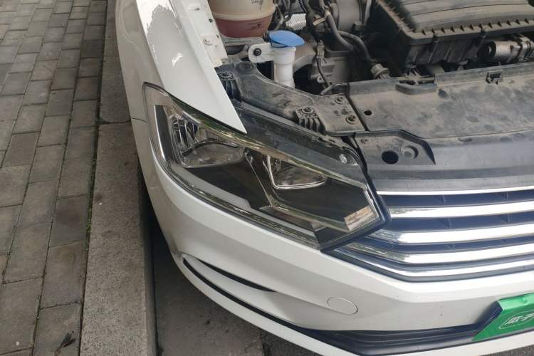 Used Volkswagen Bora 2019 Facelift Bora·Legend 1.5L Automatic Fashion Edition China VI Standard Right Front Headlight