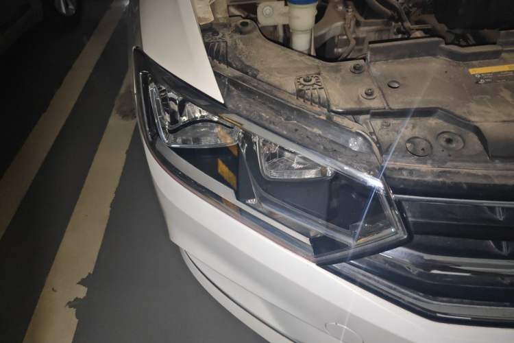 Used Volkswagen Bora 2019 Bora Legend 1.5L Automatic Leading Model China VI Standard Right Front Headlight