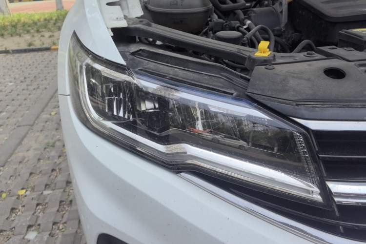 Used Volkswagen Bora 2019 Revised Version 1.5L Automatic Elite Edition China VI Standard Right Front Headlight