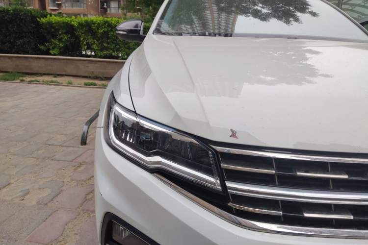 Used Volkswagen Bora 2019 Revised Version 1.5L Automatic Comfort Edition China VI Standard Right Front Headlight