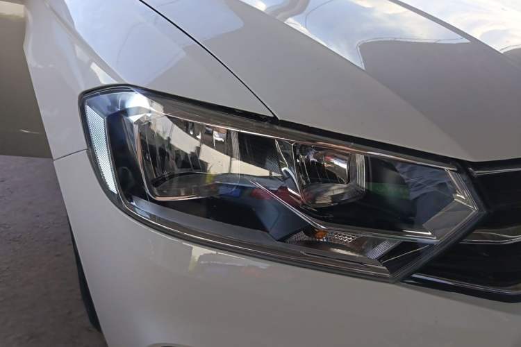 Used Volkswagen Bora 2019 Bora·Legend 1.5L Automatic Fashion Edition China V Standard Right Front Headlight