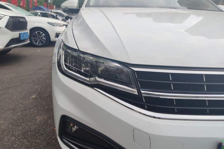 Used Volkswagen Bora 2019 1.5L Automatic Elite Version Right Front Headlight