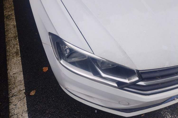 Used Volkswagen Bora 2019 Facelift Bora·Legend 1.5L Automatic Fashion Edition China VI Standard Right Front Headlight
