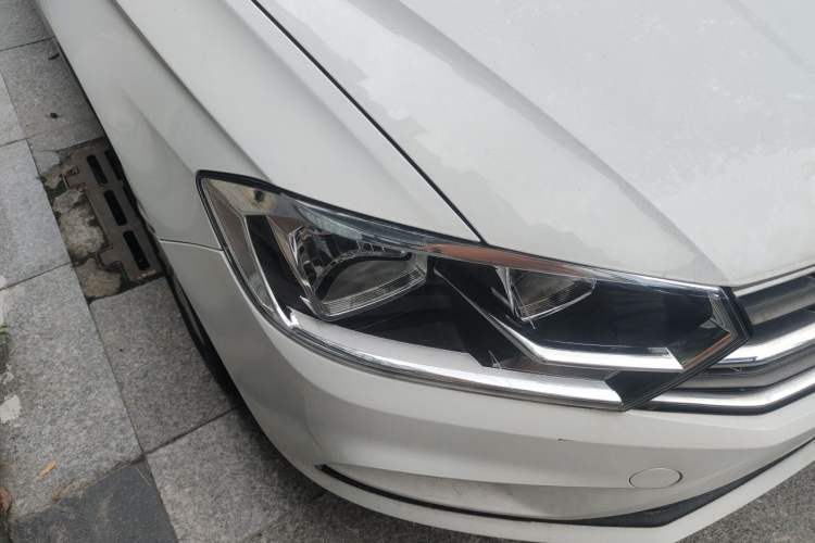 Used Volkswagen Bora 2019 Facelift Bora·Legend 1.5L Automatic Fashion Edition China VI Standard Right Front Headlight