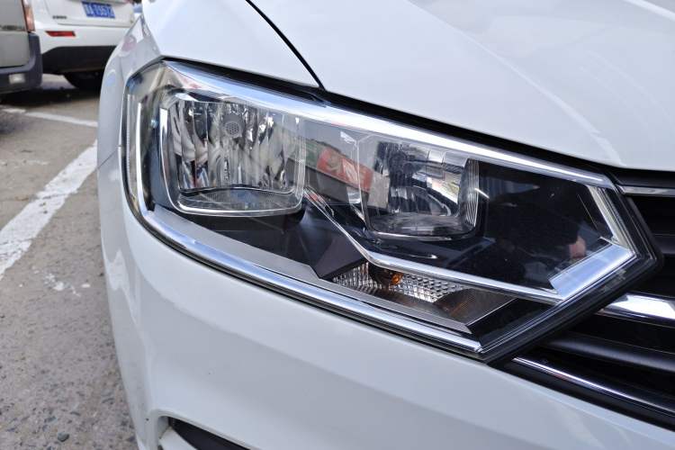 Used Volkswagen Bora 2019 Facelift Bora·Legend 1.5L Automatic Fashion Edition China VI Standard Right Front Headlight