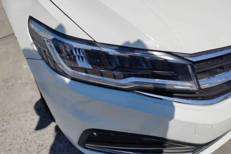 Used Volkswagen Bora 2019 Revised Version 1.5L Automatic Comfort Edition China V Standard Right Front Headlight