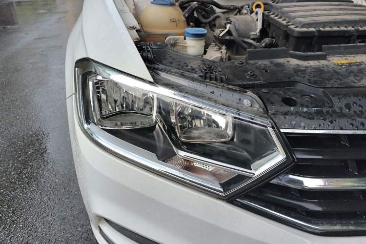 Used Volkswagen Bora 2019 Facelift Bora·Legend 1.5L Automatic Fashion Edition China VI Standard Right Front Headlight