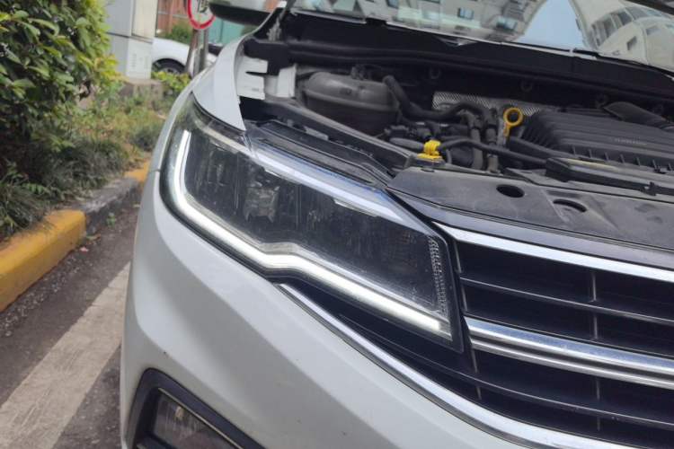 Used Volkswagen Bora 2019 Revised Version 280TSI DSG Elite Edition China VI Standard Right Front Headlight