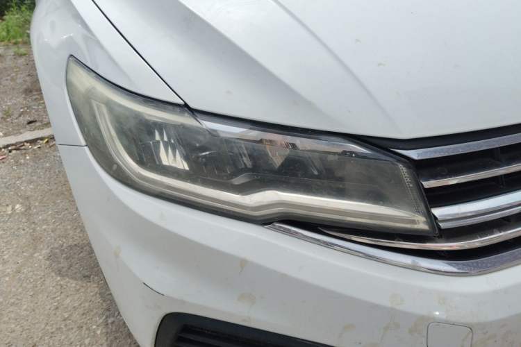 Used Volkswagen Bora 2019 1.5L Manual Fashion Edition Right Front Headlight