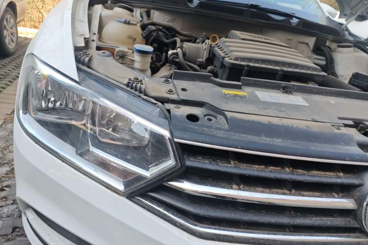 Used Volkswagen Bora 2019 Bora·Legend 1.5L Automatic Fashion Edition China VI Standard Right Front Headlight