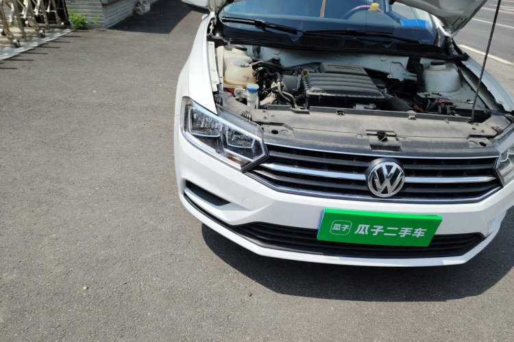 Used Volkswagen Bora 2019 Facelift Bora·Legend 1.5L Automatic Fashion Edition China VI Standard Right Front Headlight
