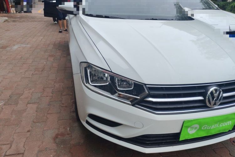 Used Volkswagen Bora 2019 Bora·Legend 1.5L Automatic Fashion Edition China VI Standard Right Front Headlight