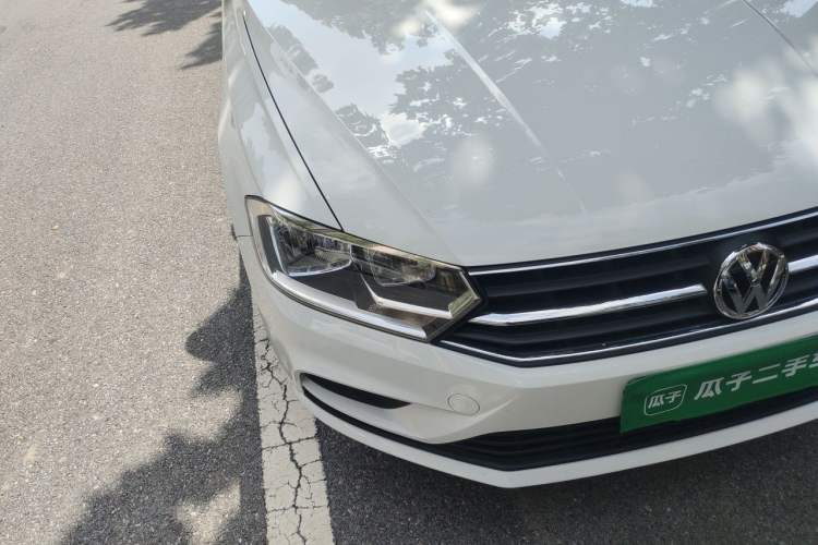 Used Volkswagen Bora 2019 Bora·Legend 1.5L Automatic Fashion Edition China VI Standard Right Front Headlight