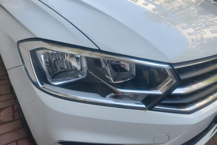 Used Volkswagen Bora 2019 Facelift Bora·Legend 1.5L Automatic Fashion Edition China VI Standard Right Front Headlight