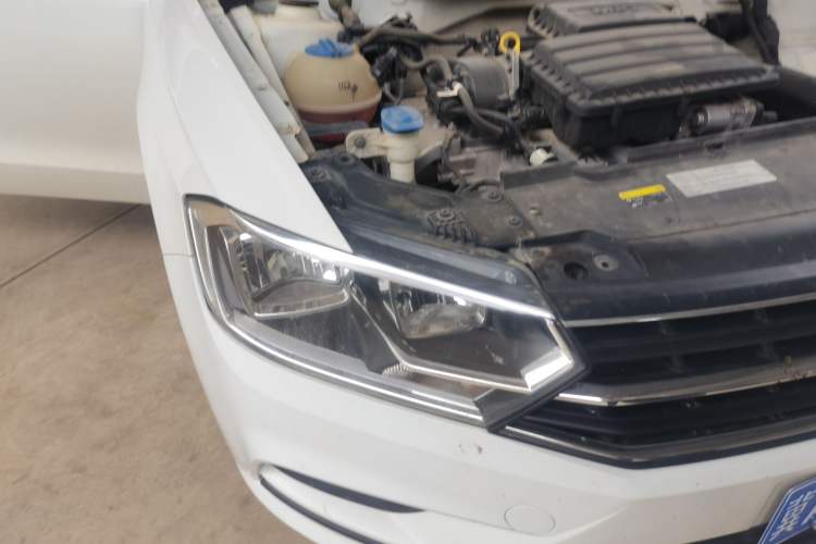 Used Volkswagen Bora 2019 Bora·Legend 1.5L Automatic Fashion Edition China VI Standard Right Front Headlight