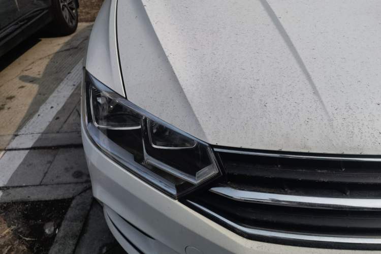 Used Volkswagen Bora 2019 Bora·Legend 1.5L Automatic Fashion Edition China VI Standard Right Front Headlight