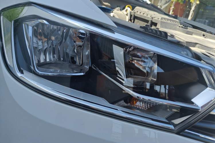 Used Volkswagen Bora 2019 Facelift Bora·Legend 1.5L Automatic Fashion Edition China VI Standard Right Front Headlight
