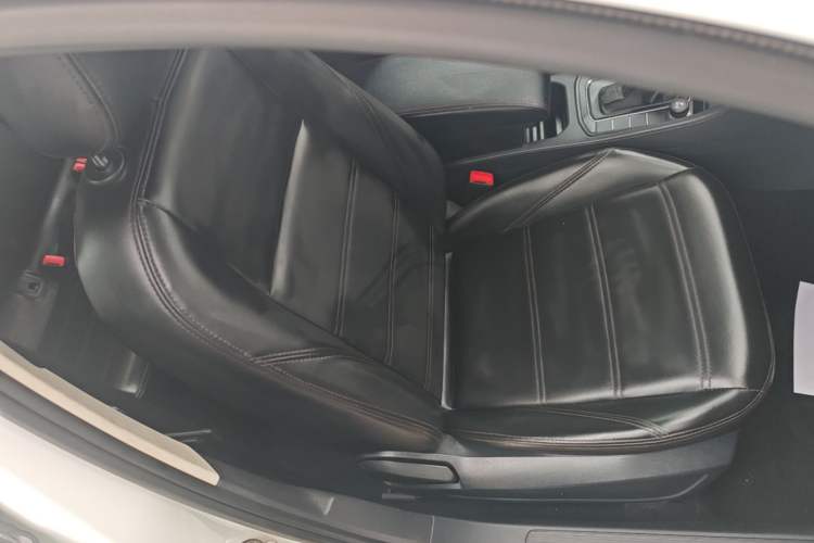 Used Volkswagen Bora 2019 Revised Version 1.5L Automatic Fashionable Style China VI Right Front Seat
