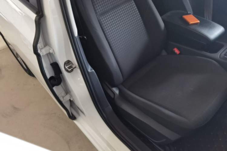 Used Volkswagen Bora 2019 Revised Version 1.5L Manual Fashion Edition China VI Standard Right Front Seat