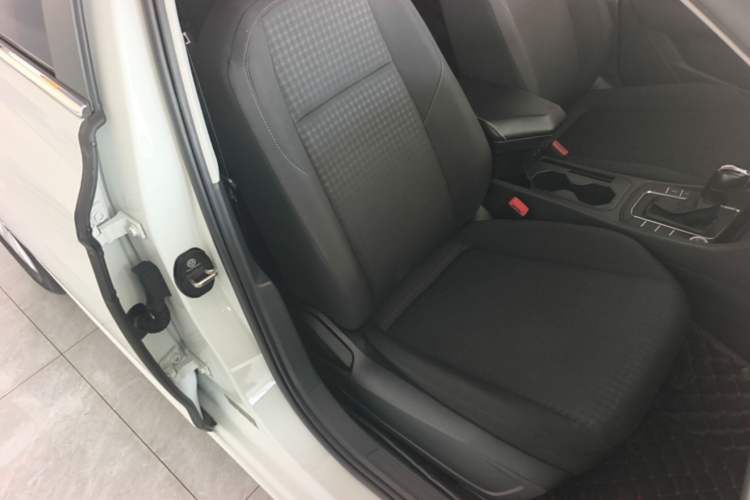 Used Volkswagen Bora 2019 Revised Version 1.5L Automatic Fashionable Style China VI Right Front Seat