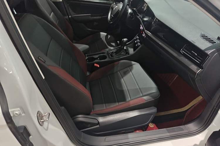 Used Volkswagen Bora 2019 280TSI DSG Elite Model Right Front Seat