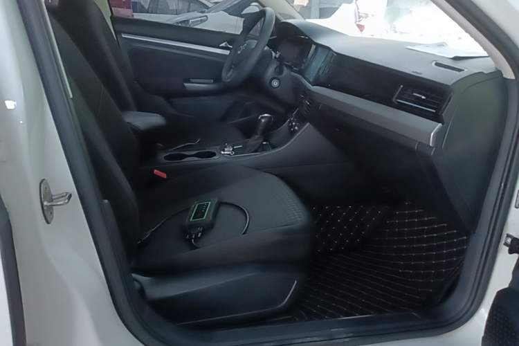 Used Volkswagen Bora 2019 Revised Version 1.5L Automatic Fashionable Style China VI Right Front Seat