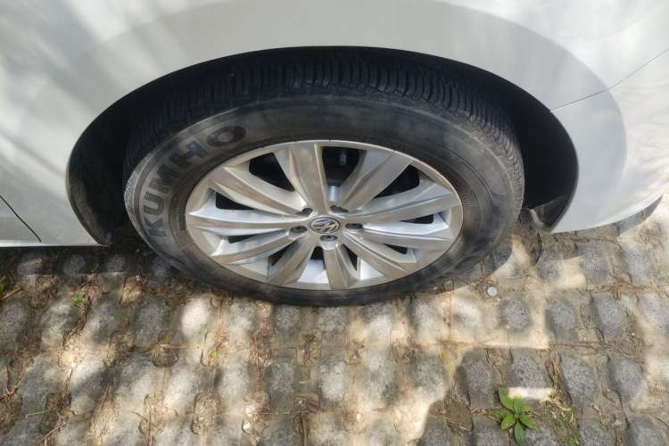 Used Volkswagen Bora 2019 Facelift Bora·Legend 1.5L Automatic Fashion Edition China VI Standard Right Front Wheel Hub