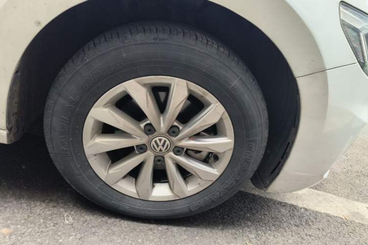 Used Volkswagen Bora 2019 1.5L Automatic Fashion Model Right Front Wheel Hub