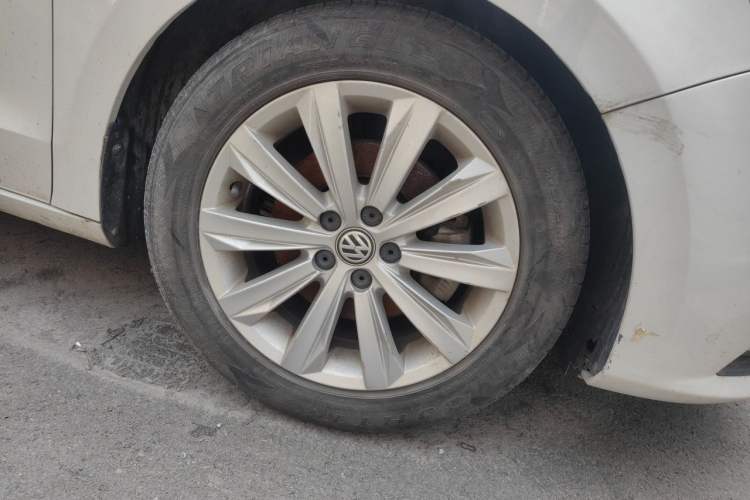 Used Volkswagen Bora 2019 Facelift Bora·Legend 1.5L Automatic Fashion Edition China VI Standard Right Front Wheel Hub