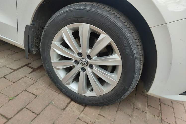Used Volkswagen Bora 2019 Facelift Bora·Legend 1.5L Automatic Fashion Edition China VI Standard Right Front Wheel Hub