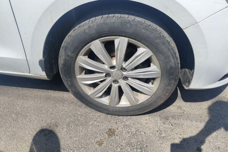 Used Volkswagen Bora 2019 Facelift Bora·Legend 1.5L Automatic Fashion Edition China VI Standard Right Front Wheel Hub