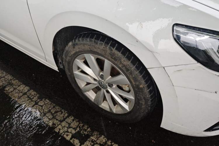 Used Volkswagen Bora 2019 1.5L Automatic Elite Version Right Front Wheel Hub