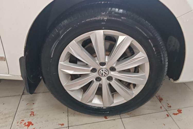 Used Volkswagen Bora 2019 Facelift Bora·Legend 1.5L Automatic Fashion Edition China VI Standard Right Front Wheel Hub
