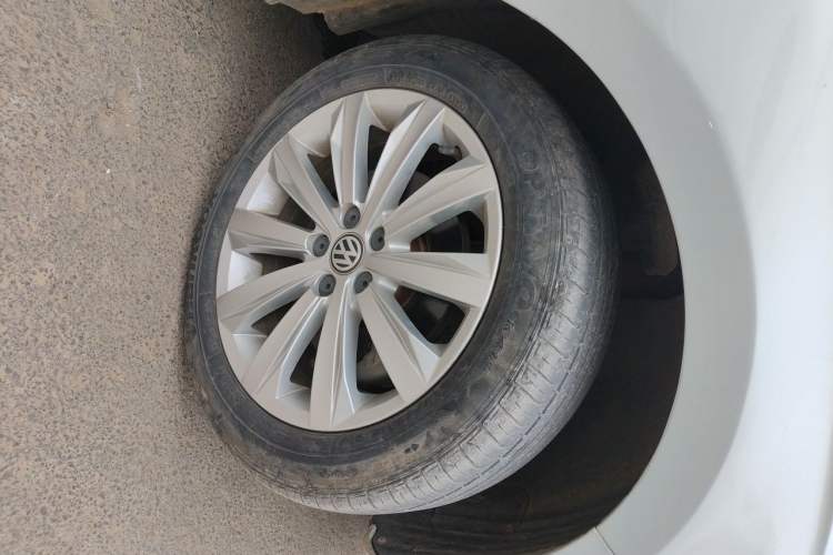 Used Volkswagen Bora 2019 Facelift Bora·Legend 1.5L Automatic Fashion Edition China VI Standard Right Front Wheel Hub