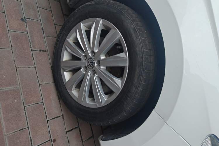 Used Volkswagen Bora 2019 Facelift Bora·Legend 1.5L Automatic Fashion Edition China VI Standard Right Front Wheel Hub