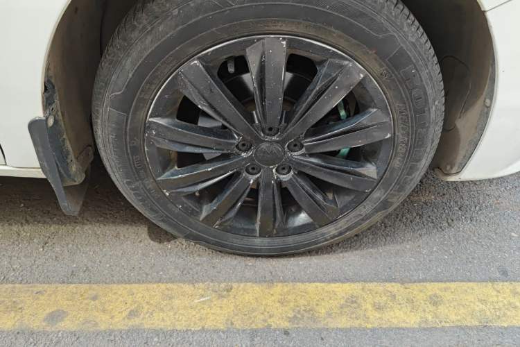 Used Volkswagen Bora 2019 Bora Legend 1.5L Manual Fashion Edition China VI Standard Right Front Wheel Hub