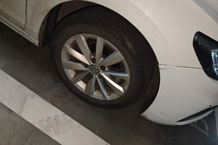 Used Volkswagen Bora 2019 Revised Version 1.5L Automatic Comfort Edition China VI Standard Right Front Wheel Hub