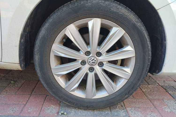 Used Volkswagen Bora 2019 Bora Legend 1.5L Manual Fashion Edition China VI Standard Right Front Wheel Hub